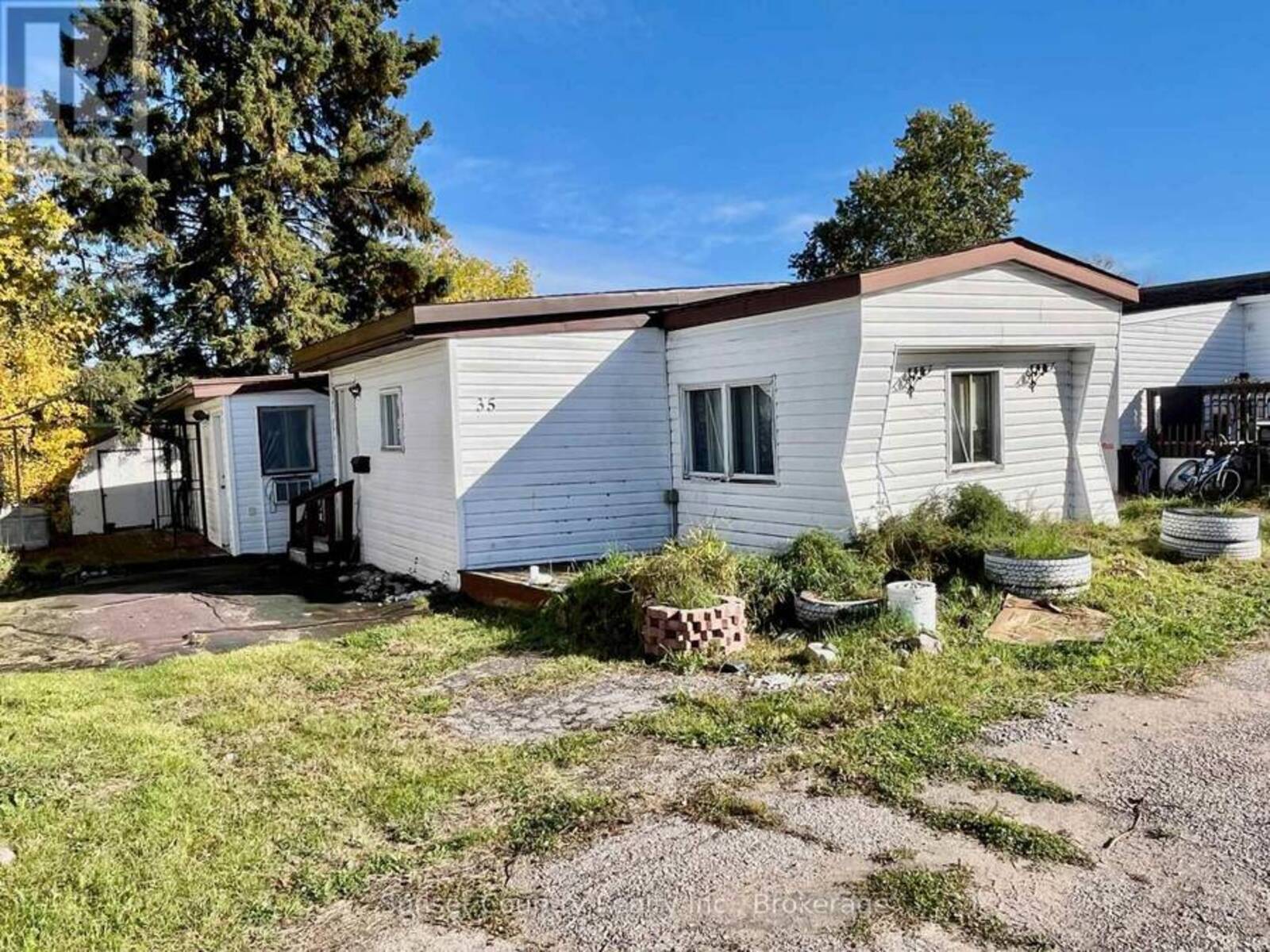 35-140 THIRD STREET, Dryden, Ontario P8N 2V7