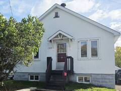 195 EMPRESS AVENUE S Thunder Bay Ontario, P7E 6S1
