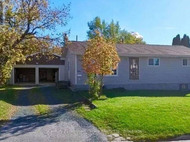 240 FIRST STREET Dryden Ontario, P8N 2T3 - 5 Bedrooms Home For Sale