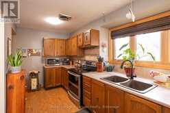 612 LANARK CRESCENT | Thunder Bay Ontario | Slide Image Thirteen
