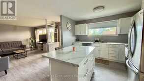177 MATTHEWS STREET | Thunder Bay Ontario | Slide Image Six