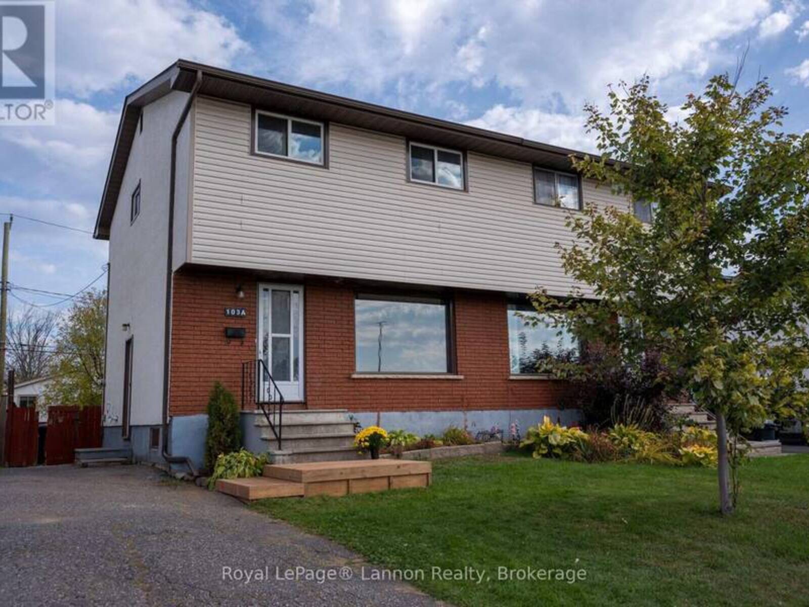 103A REDWOOD AVENUE W, Thunder Bay, Ontario P7C 1Z3