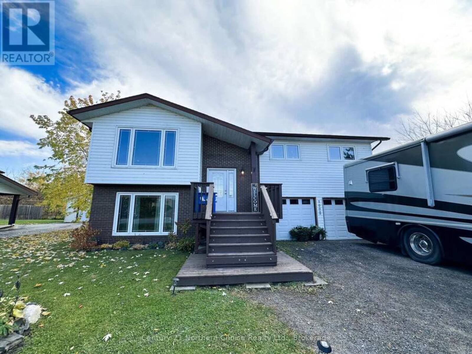 100 DETTA ROAD, Kenora, Ontario P0V 1C0