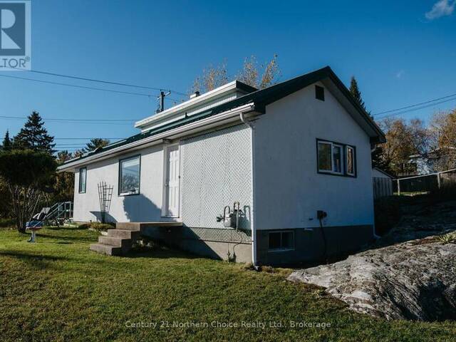 100 REGINA AVENUE Kenora Ontario, P9N 2Z7 - 3 Bedrooms Home For Sale