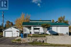 100 REGINA AVENUE | Kenora Ontario | Slide Image Two