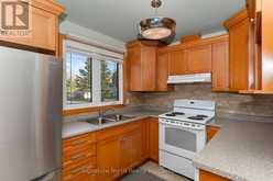 615 HOLLYLANE STREET | Thunder Bay Ontario | Slide Image Ten