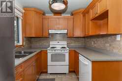 615 HOLLYLANE STREET | Thunder Bay Ontario | Slide Image Eleven