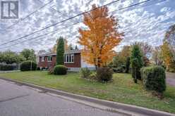 615 HOLLYLANE STREET | Thunder Bay Ontario | Slide Image Two