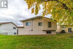 25 CAMBRIAN DRIVE | Kenora Ontario | Slide Image Forty