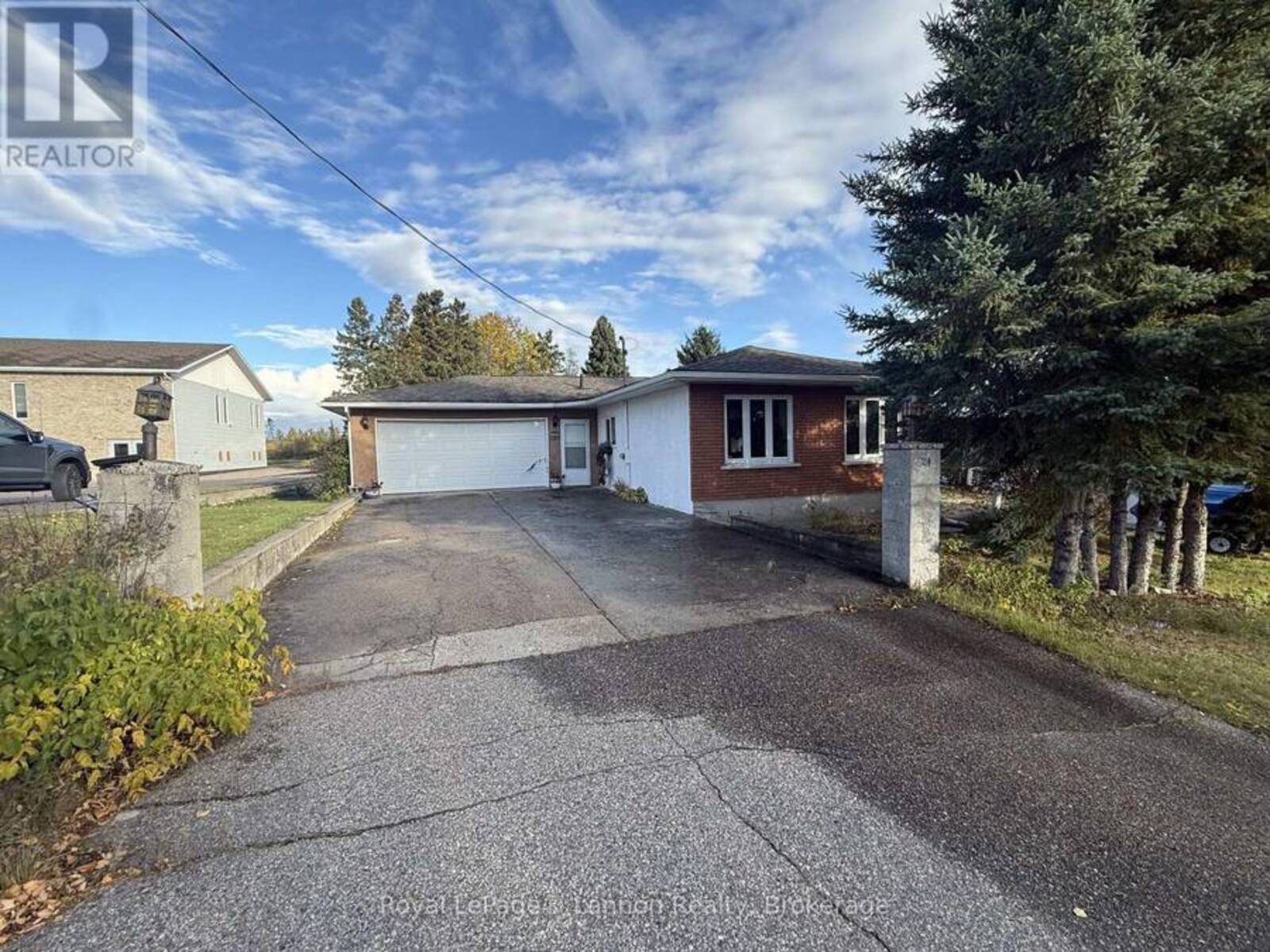24 FIRST AVENUE, Sioux Lookout, Ontario P8T 1E8