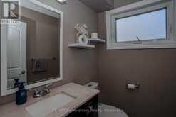 475 HAZELWOOD DRIVE | Thunder Bay Ontario | Slide Image Twelve