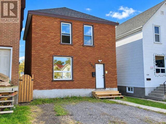 128 BETHUNE STREET Thunder Bay Ontario, P7C 2G3 - 3 Bedrooms Home For Sale