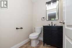2110 WHITEGATES DRIVE | Thunder Bay Ontario | Slide Image Thirty-six