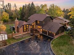 2110 WHITEGATES DRIVE Thunder Bay Ontario, P7K 1G2
