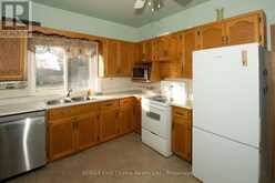 729 HODDER AVENUE | Thunder Bay Ontario | Slide Image Ten