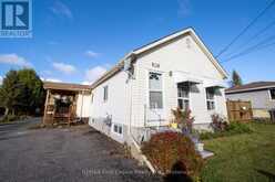 729 HODDER AVENUE | Thunder Bay Ontario | Slide Image One