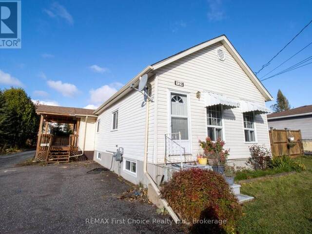 729 HODDER AVENUE Thunder Bay Ontario, P7A 1W2 - 2 Bedrooms Home For Sale