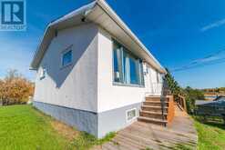 1038 1/2 PARK STREET | Kenora Ontario | Slide Image Five