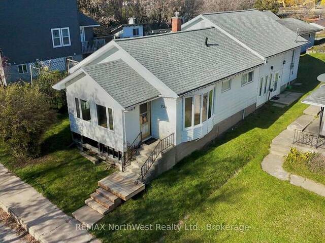 226 FOURTH STREET N Kenora Ontario, P9N 2M7 - 3 Bedrooms Home For Sale