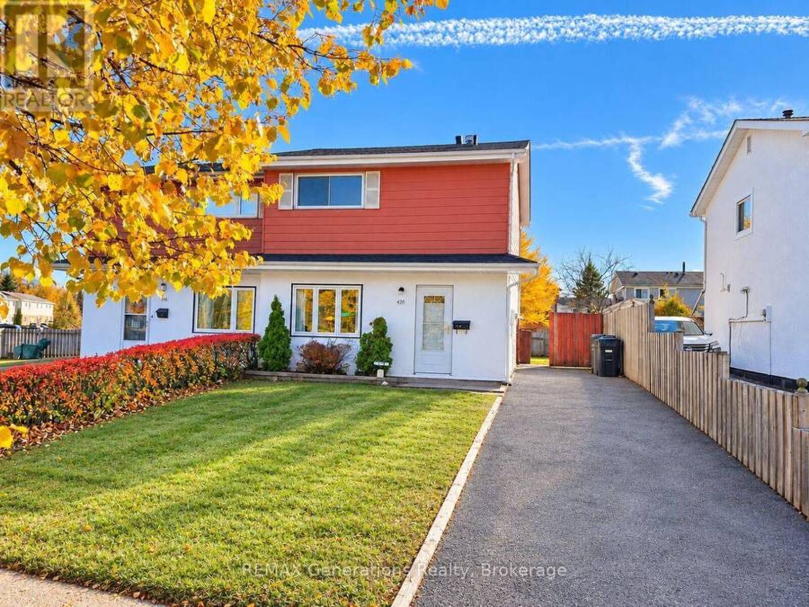 490 LANARK CRESCENT, Thunder Bay, Ontario P7A 7P9