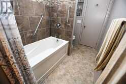 426 CHRISTINA STREET E | Thunder Bay Ontario | Slide Image Fifteen