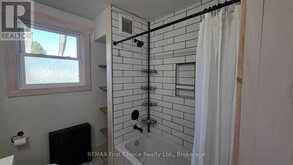 345 8TH AVE AVENUE S | Kenora Ontario | Slide Image Sixteen