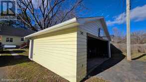 345 8TH AVE AVENUE S | Kenora Ontario | Slide Image Thirty-four