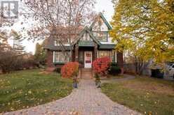 98 SUMMIT AVENUE | Thunder Bay Ontario | Slide Image One