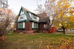 98 SUMMIT AVENUE | Thunder Bay Ontario | Slide Image Forty-one