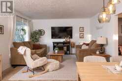 562 LESLIE AVENUE | Thunder Bay Ontario | Slide Image Five