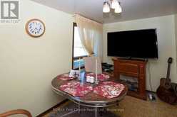 372 INCHIQUIN STREET | Thunder Bay Ontario | Slide Image Fifteen
