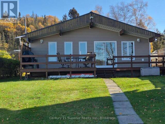 143 SUNSET DRIVE N Schreiber Ontario, P0T 2S0 - 3 Bedrooms Waterfront Home For sale