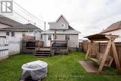 828 MCINTOSH STREET | Thunder Bay Ontario | Slide Image Eight