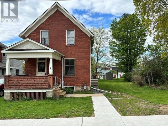 8 MONTGOMERY PLACE Smiths Falls Ontario, K7A 1S7