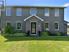 1367 HALLECKS ROAD E Brockville Ontario, K6V 5T3