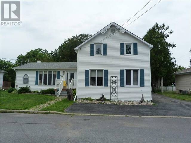 61 EMMA STREET Chesterville Ontario, K0C 1H0