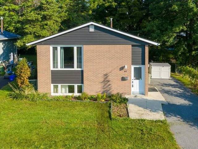 64 WOODSTONE CRESCENT Kingston Ontario, K7M 6K9