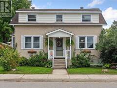 76 BROCK STREET S Perth Ontario, K7H 2A1