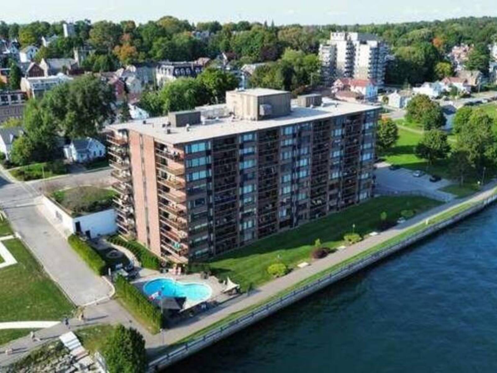 55 WATER STREET E UNIT#709, Brockville, Ontario K6V 1A3