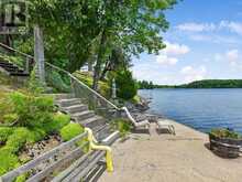 1140 LB 9 ROAD | Leeds and the Thousand Islands Ontario | Slide Image Four