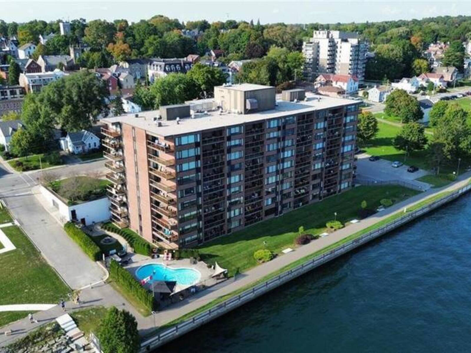 55 WATER STREET E UNIT#103, Brockville, Ontario K6V 1A3