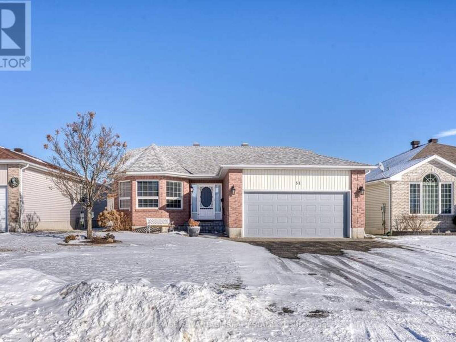 51 DECARIA BOULEVARD, Perth, Ontario K7H 3R3