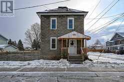 15 THOMAS STREET | Smiths Falls Ontario | Slide Image One