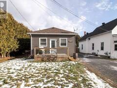 657 EAST STREET Edwardsburgh/Cardinal Ontario, K0E 1E0