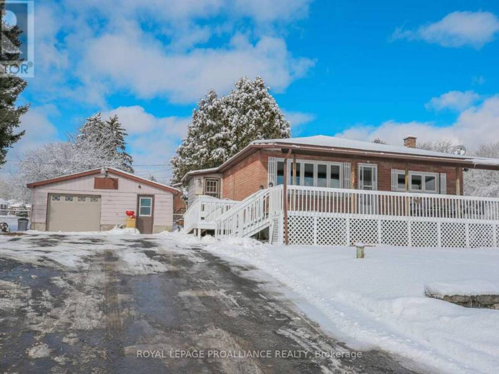 6 JANE STREET, Brockville, Ontario K6V 5T1