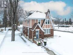 18 VICTORIA STREET Perth Ontario, K7H 2H6