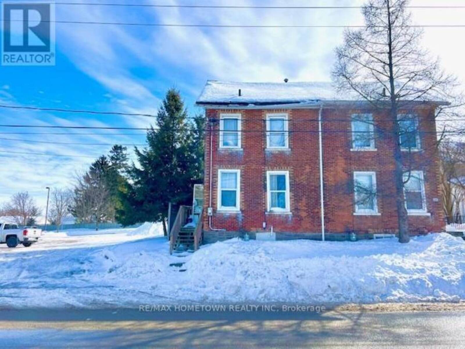 135 PEARL STREET E, Brockville, Ontario K6V 1R2