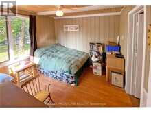 41 SAND-BIRCH ISLAND | Rideau Lakes Ontario | Slide Image Thirty-three