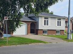 626 LAURIER BOULEVARD Brockville Ontario, K6V 6P1