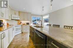 1229 HALLECKS ROAD S | Brockville Ontario | Slide Image Ten
